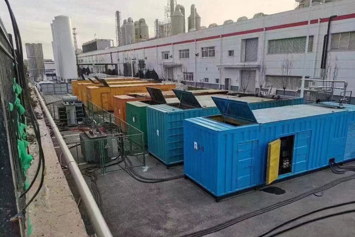 康定发电机租赁施工现场